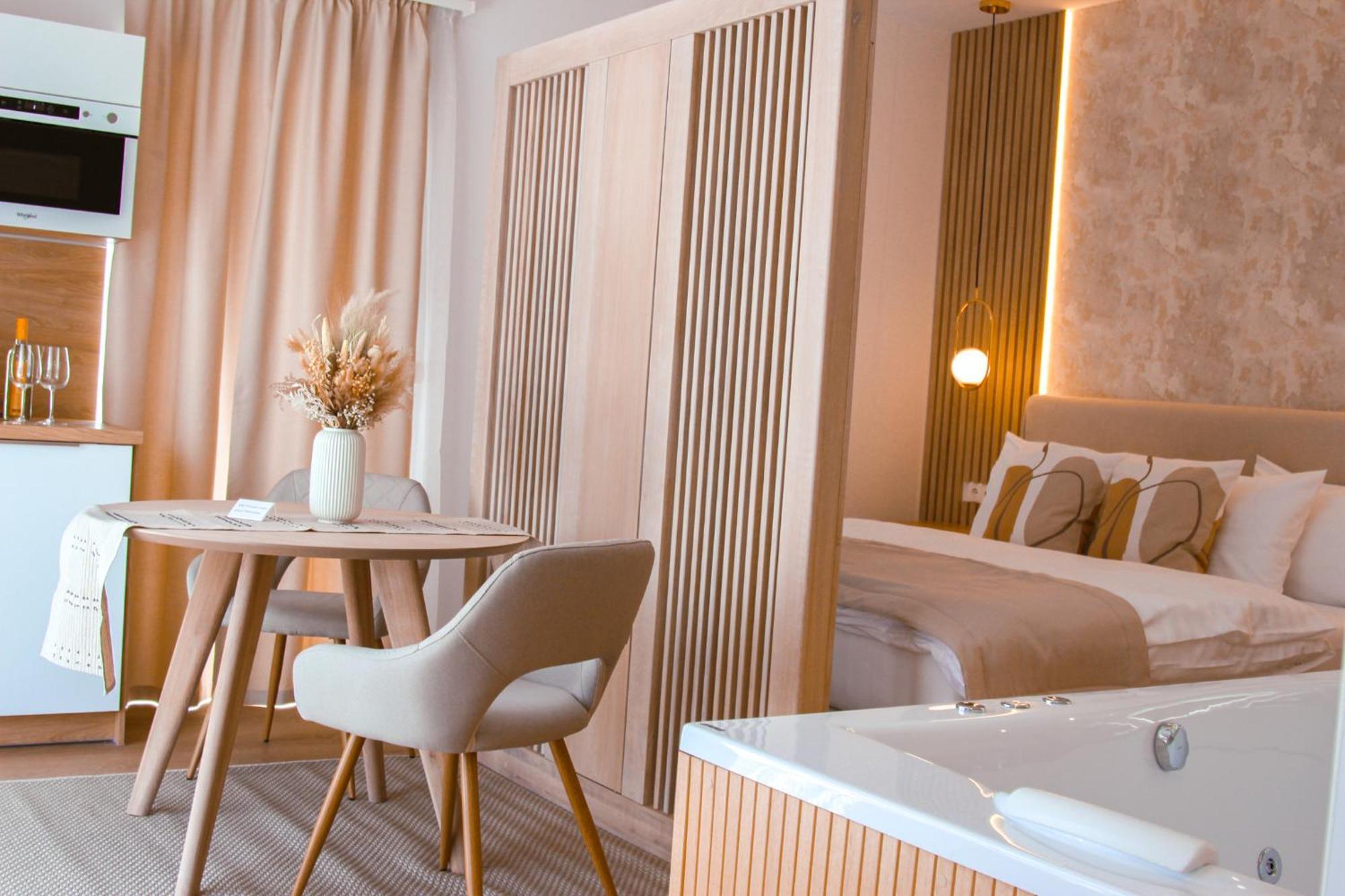 Twin Premium Apartman Tihany Ngoại thất bức ảnh
